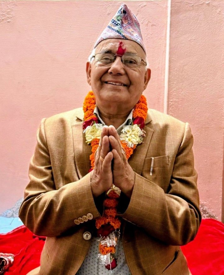 अक्षयकोष स्थापनार्थ यस क्याम्पसका संचालक समिती अध्यक्ष एवम् संस्थापक श्री हरिचरण शिवाकोटीज्यूद्वारा रु १,००,००० योगदान